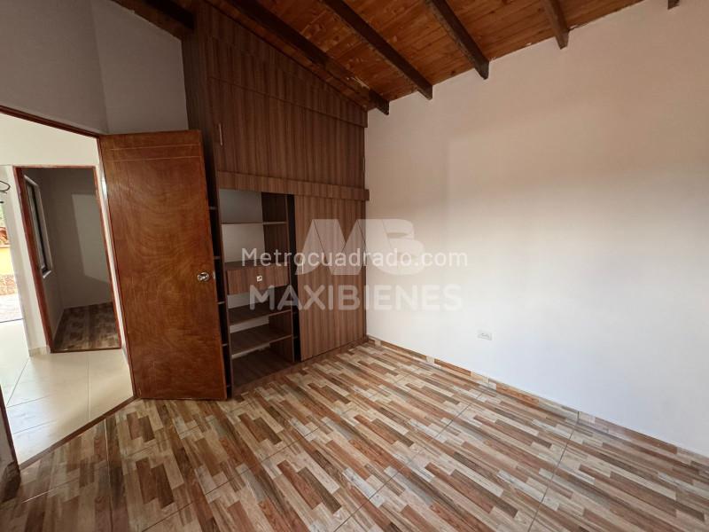 Spacious 4BR Apartment in San Antonio Del Prado - 6