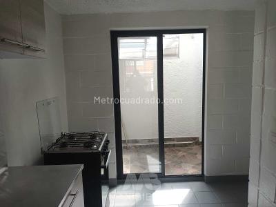 Apartamento de 2 alcobas en venta en Bucaros, Bello, 60 m² · foto 8 de 14