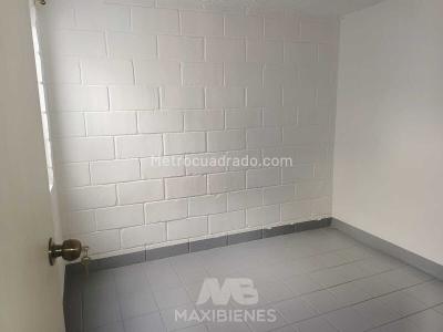 Apartamento de 2 alcobas en venta en Bucaros, Bello, 60 m² · foto 12 de 14