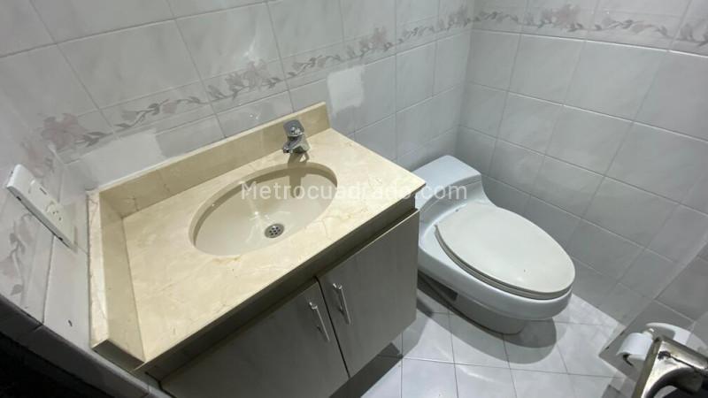 Apartamento Dúplex Amplio de 3 Alcobas en Velódromo - 5