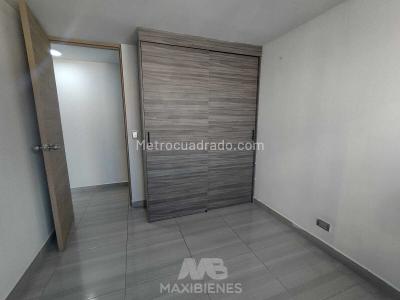 Apartamento de 3 alcobas en venta en El Trapiche, Bello, 74 m² · foto 11 de 20