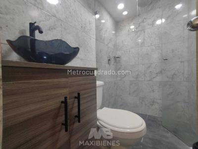 Apartamento de 3 alcobas en venta en El Trapiche, Bello, 74 m² · foto 12 de 20