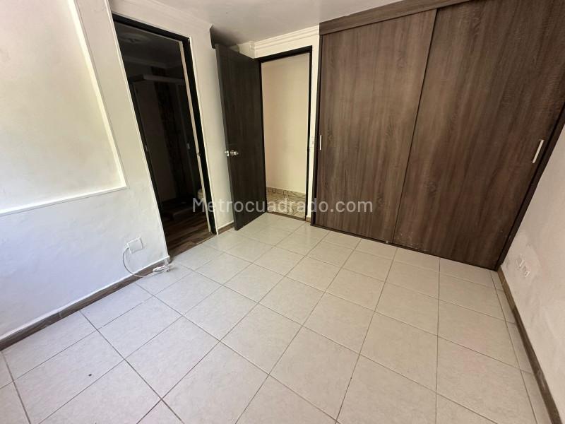 Apartamento Amplio de 3 Alcobas en Pilarica - 9