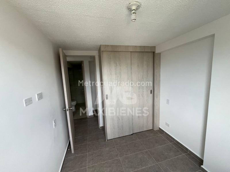 3BR Apartment in Santa Maria La Nueva (70 m²)