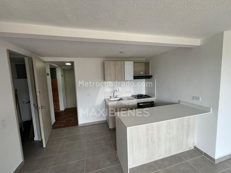 3BR Apartment in Santa Maria La Nueva (70 m²) - 2