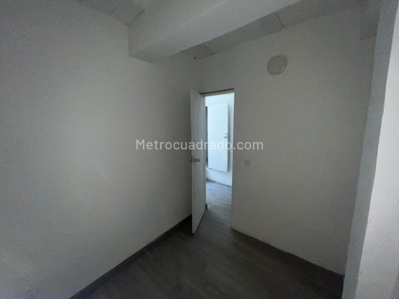 2BR Apartment for Rent in El Socorro (Laminated Floors) - 3