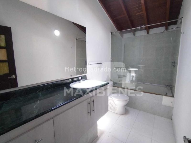 3BR House for Rent in El Poblado (Closed Unit) - 3