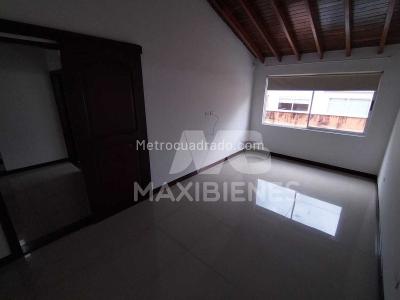 Casa en arriendo en El Poblado, Medellín · foto 4 de 20