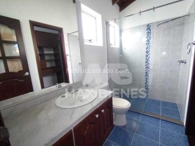 Casa en arriendo en El Poblado, Medellín · foto 17 de 20