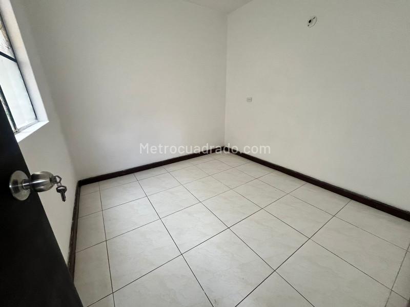 Functional 4BR Apartment in Cordoba - 5