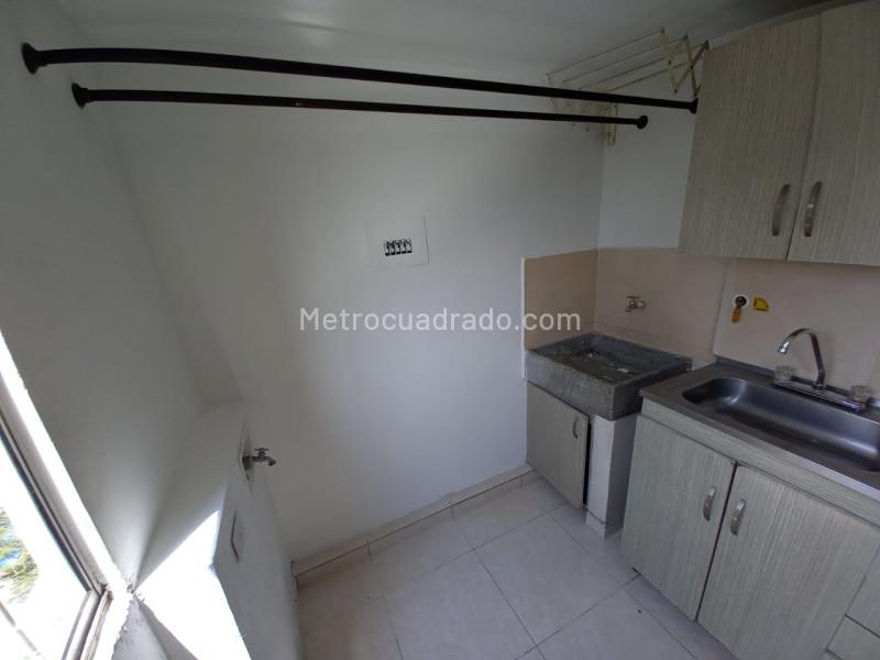 2BR Apartment in San Javier, Medellín with Gas & Closets - 7