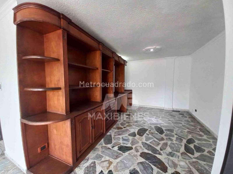 Spacious 3BR Apartment in Belen Rosales - 3