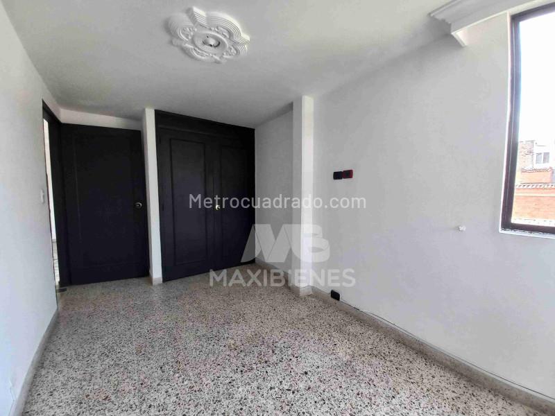 Spacious 3BR Apartment in Belen Rosales - 6