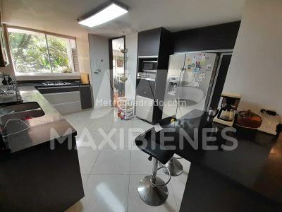 Apartamento de 4 alcobas en venta en La Florida, Medellín, 178 m² · foto 7 de 20