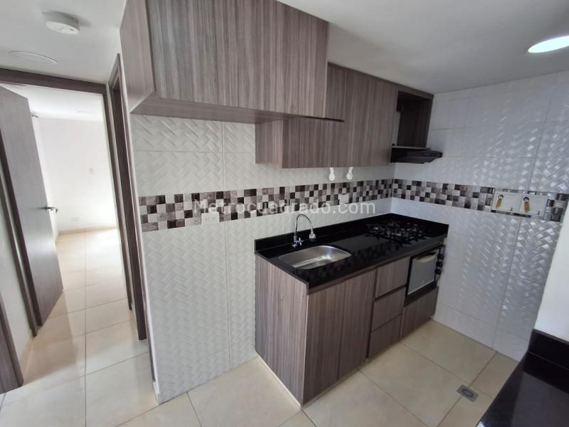3BR Apartment with 2 Baths in Robledo (50 m²)