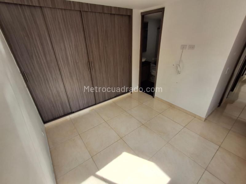 Apartamento en Robledo de 3 Alcobas y 2 Baños con Balcón - 7