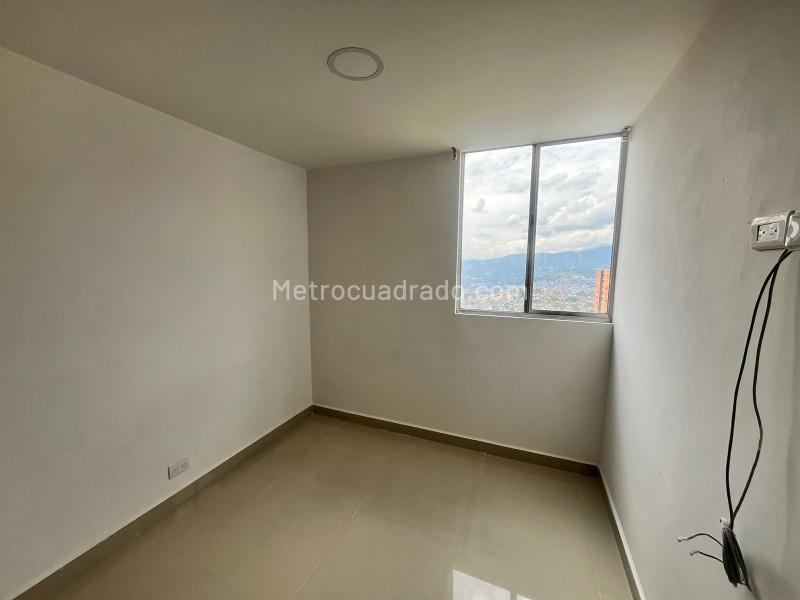 Apartamento de 3 Alcobas y 2 Baños en Robledo Pajarito (62 m²) - 8