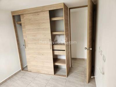 Apartamento de 3 alcobas en venta en Bello, Bello, 66 m² · foto 7 de 12