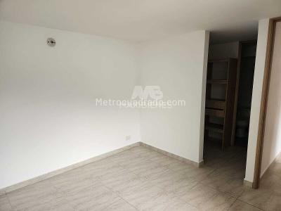 Apartamento de 3 alcobas en venta en Bello, Bello, 66 m² · foto 11 de 12