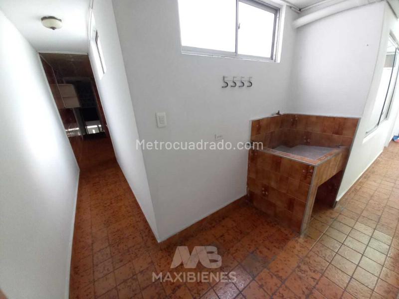 Spacious 4BR House in Estadio with Great Access - 4