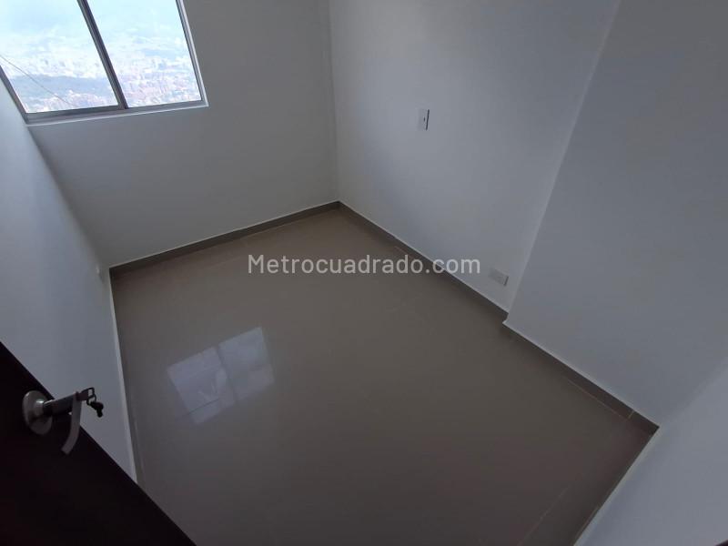 3BR Apartment with Parking in Pajarito - 7