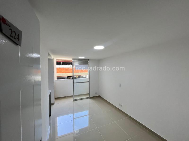 Available 3BR Apartment in Pajarito - 2