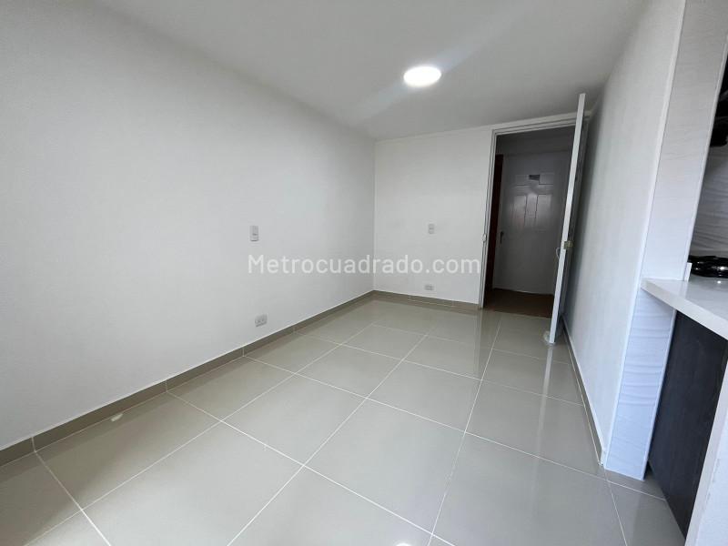 Available 3BR Apartment in Pajarito - 5