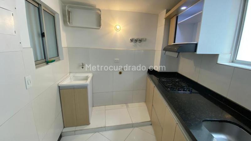 Bright 3BR Apartment in Santa Monica - 3