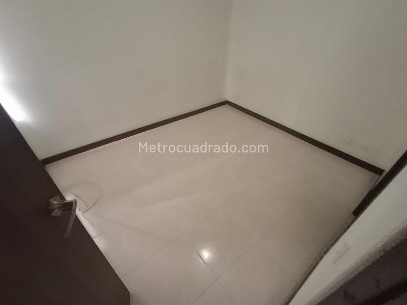 Modern 3BR Apartment with Pool in Pilarica - 8