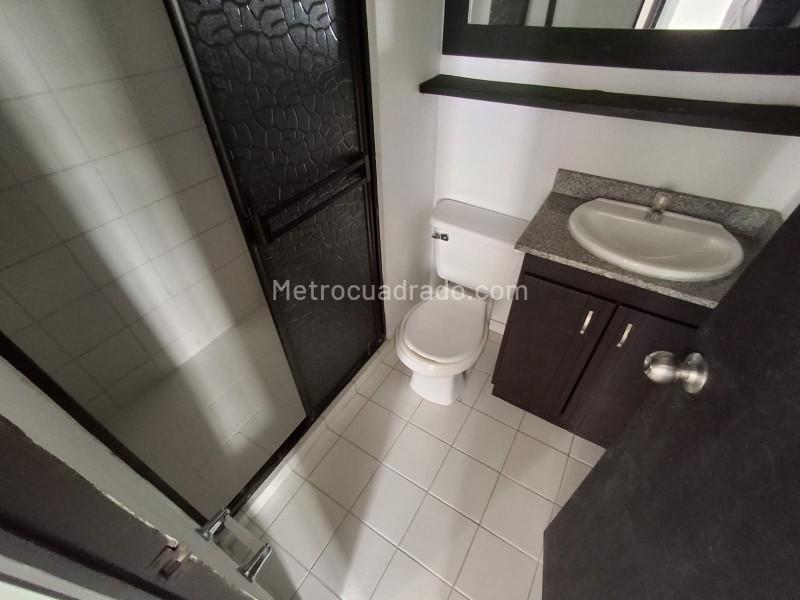 Apartamento en Arriendo de 2 Alcobas en Robledo, Medellín - 2
