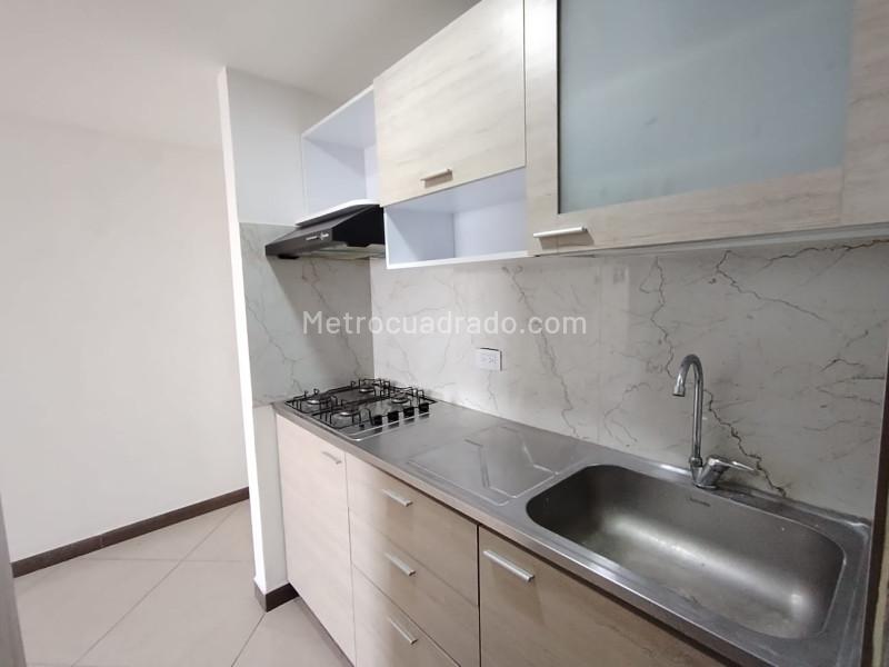 2BR Apartment in Robledo - 2