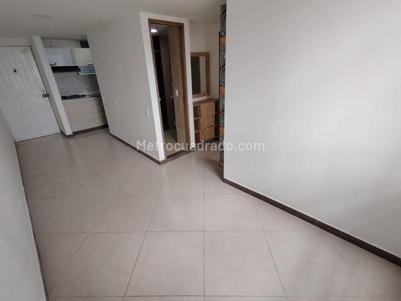 2BR Apartment in Robledo - 4