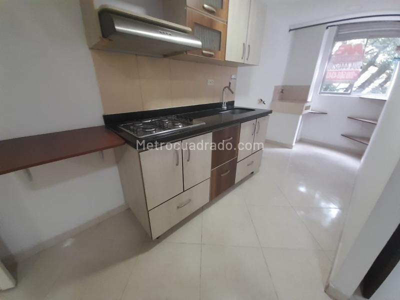 Apartamento Interno de 2 Alcobas en Arriendo en San Javier - 2