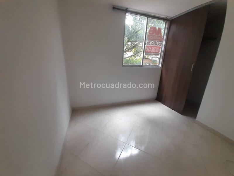 Apartamento Interno de 2 Alcobas en Arriendo en San Javier - 5