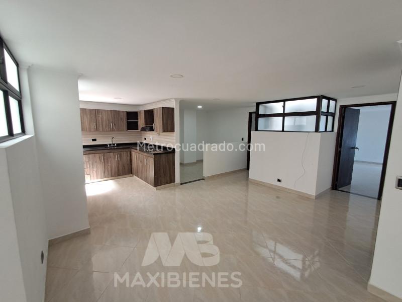 Apartamento amplio de 3 alcobas en arriendo en El Mojón, Copacabana - 2