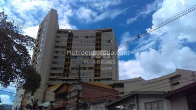 Apartamento en venta en Laureles, Medellín · foto 2 de 16