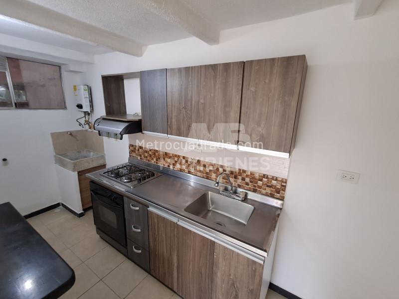 Apartamento de 3 Alcobas en Los Colores con Piscina y Gimnasio - 4