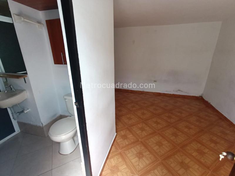 3BR Apartment in Campo Valdes 1 - 2