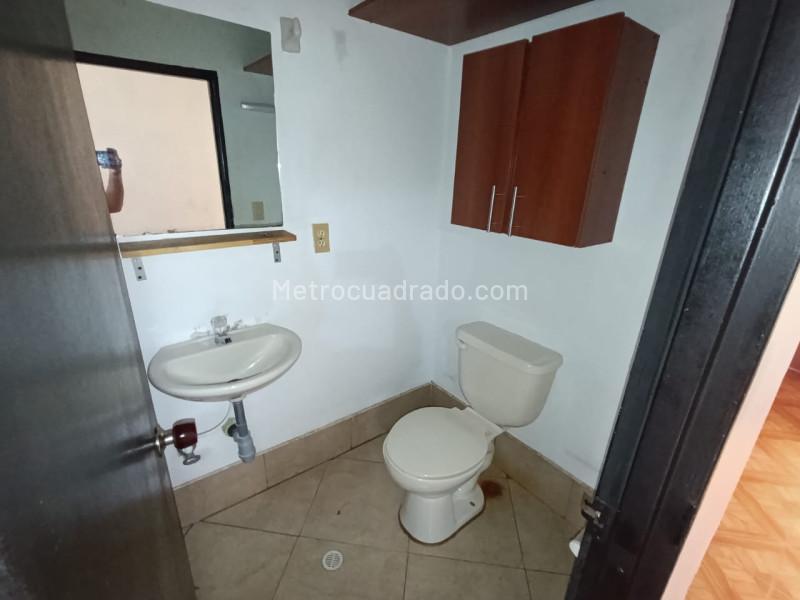 3BR Apartment in Campo Valdes 1 - 8