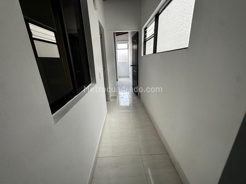 Cozy 3BR Apartment in La Floresta - 2