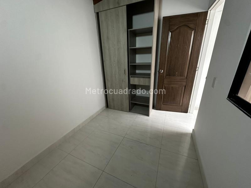 Cozy 3BR Apartment in La Floresta - 5