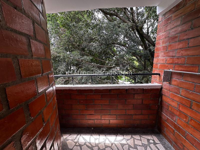 Cozy 3BR Apartment in La Floresta - 9