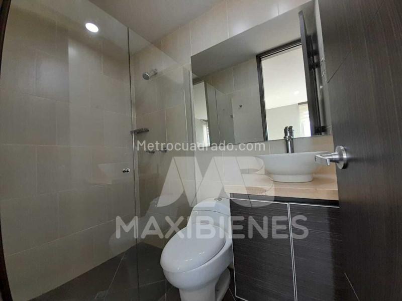 2BR Apartment in Aguacatala with Great Amenities - 3