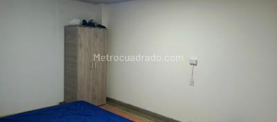 Apartaestudio en venta en La Candelaria, Medellín, 56 m² · foto 5 de 10