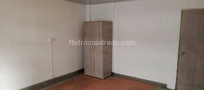 Apartaestudio en venta en La Candelaria, Medellín, 56 m² · foto 6 de 10