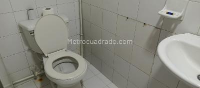 Apartaestudio en venta en La Candelaria, Medellín, 56 m² · foto 8 de 10