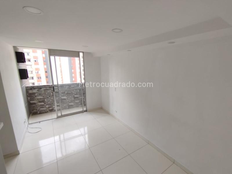 Apartamento de 3 Alcobas en Arriendo en Pajarito, Robledo (48 m²)
