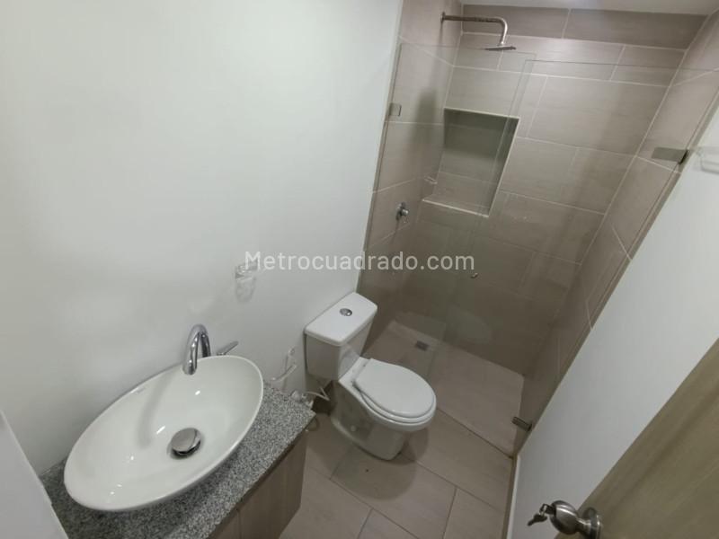 Apartamento de 2 Alcobas en Arriendo en Aranjuez (Aprox. 50 m²) - 8