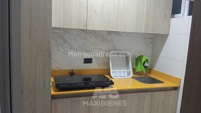 Apartaestudio en arriendo en Los Pinos, Medellín, 37 m² · foto 3 de 10