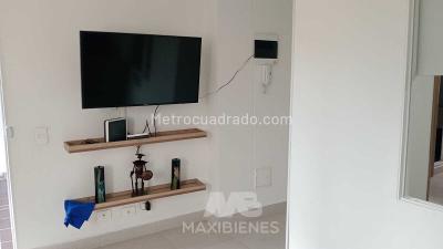 Apartaestudio en arriendo en Los Pinos, Medellín, 37 m² · foto 7 de 10